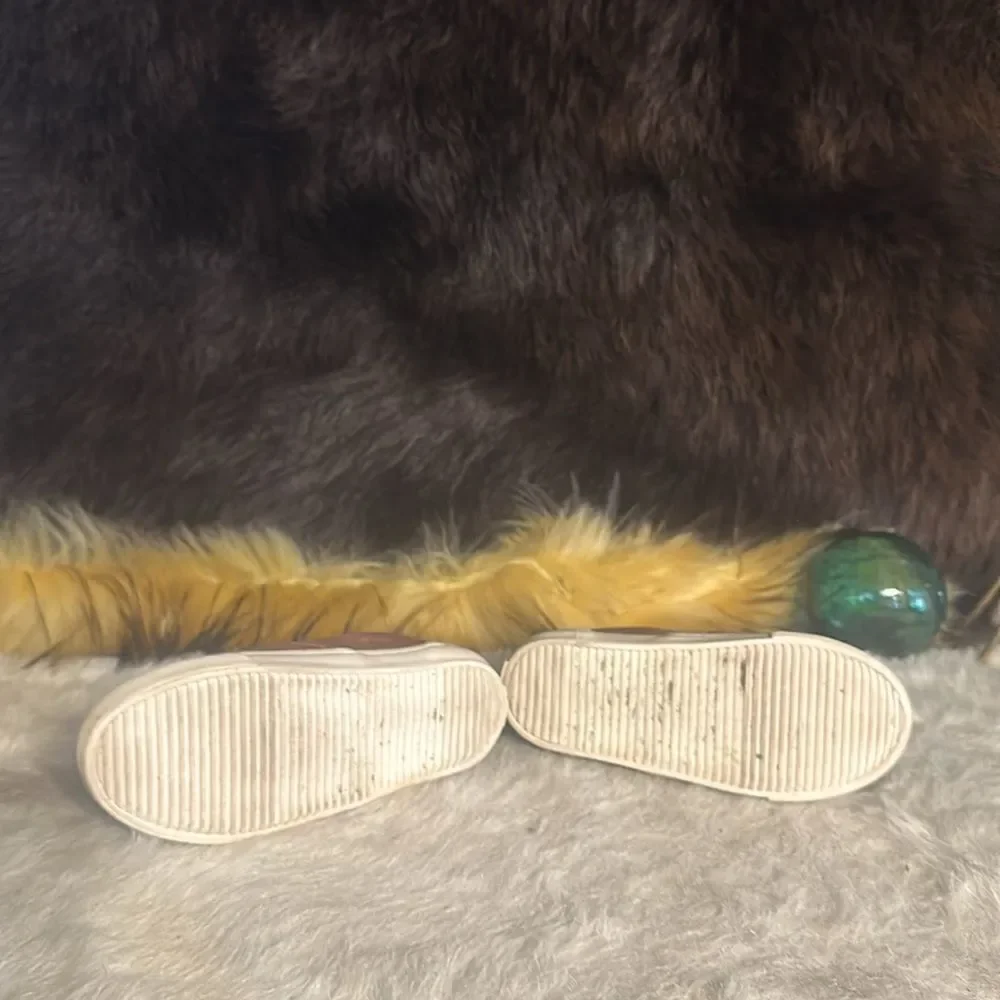 Old navy shoes 10 (3100)